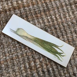 MCM Arla A Green Onion Plaque